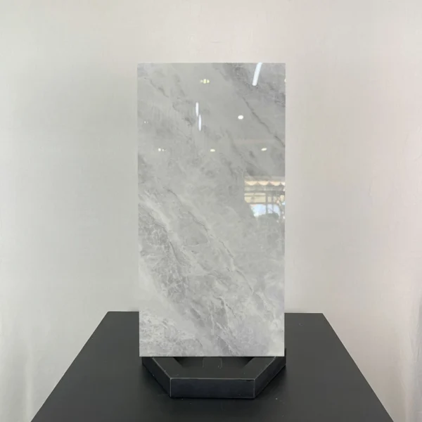 HCMC1.68ST - STONE KANDLA GREY XÁM BÓNG: SỰ HÒA QUYỆN GIỮA ĐÁ TỰ NHIÊN VÀ SỰ SANG TRỌNG