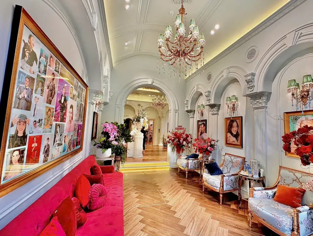 Dự Án Gạch Vân Gỗ Xương Cá Tại Nha Khoa Nice Smile Hà Nội