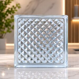 GẠCH KÍNH INDONESIA 19x19x8cm MÀU TRONG SUỐT HỌA TIẾT KIM TỰ THÁP