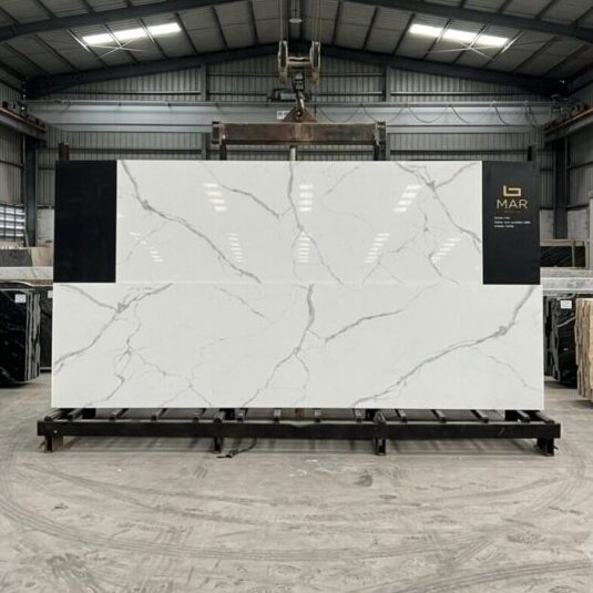 ĐÁ NUNG KẾT TRẮNG VÂN MARBLE BÓNG – 800x2400x15mm – Ấn Độ